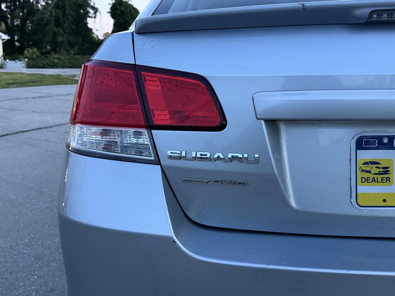Subaru Legacy 2.5i Premium 2013