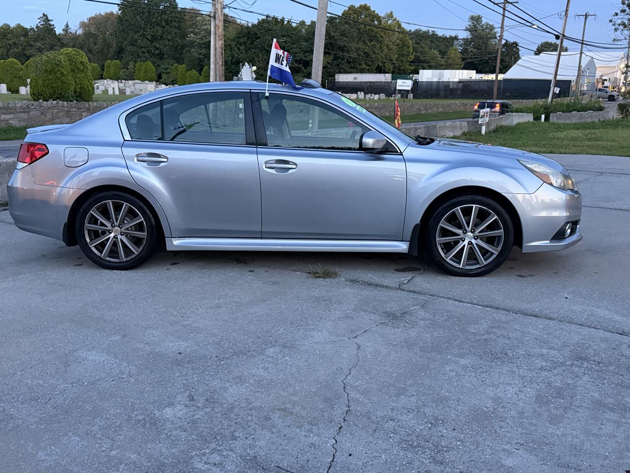 Subaru Legacy 2.5i Premium 2013