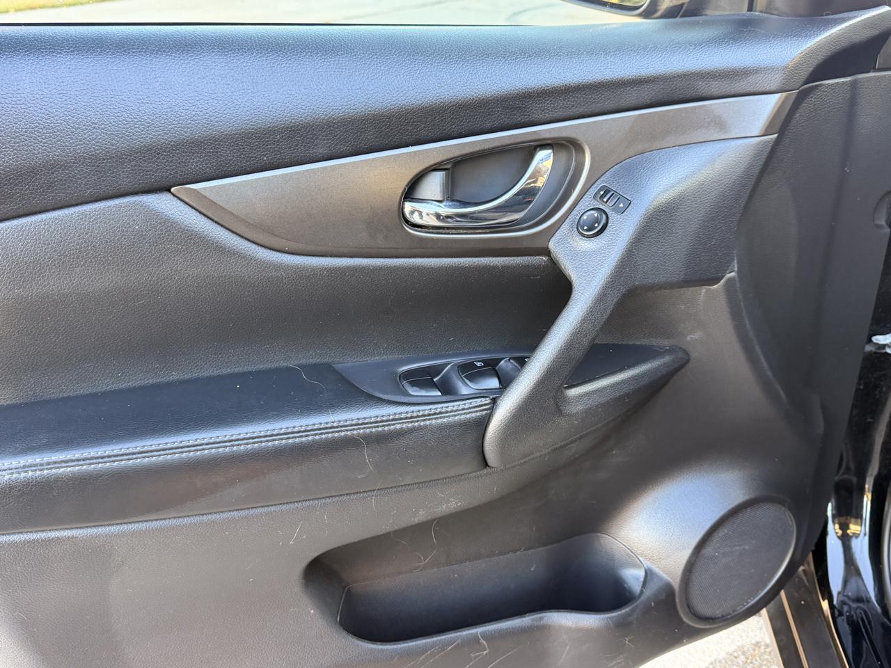 Nissan Rogue S AWD 2014