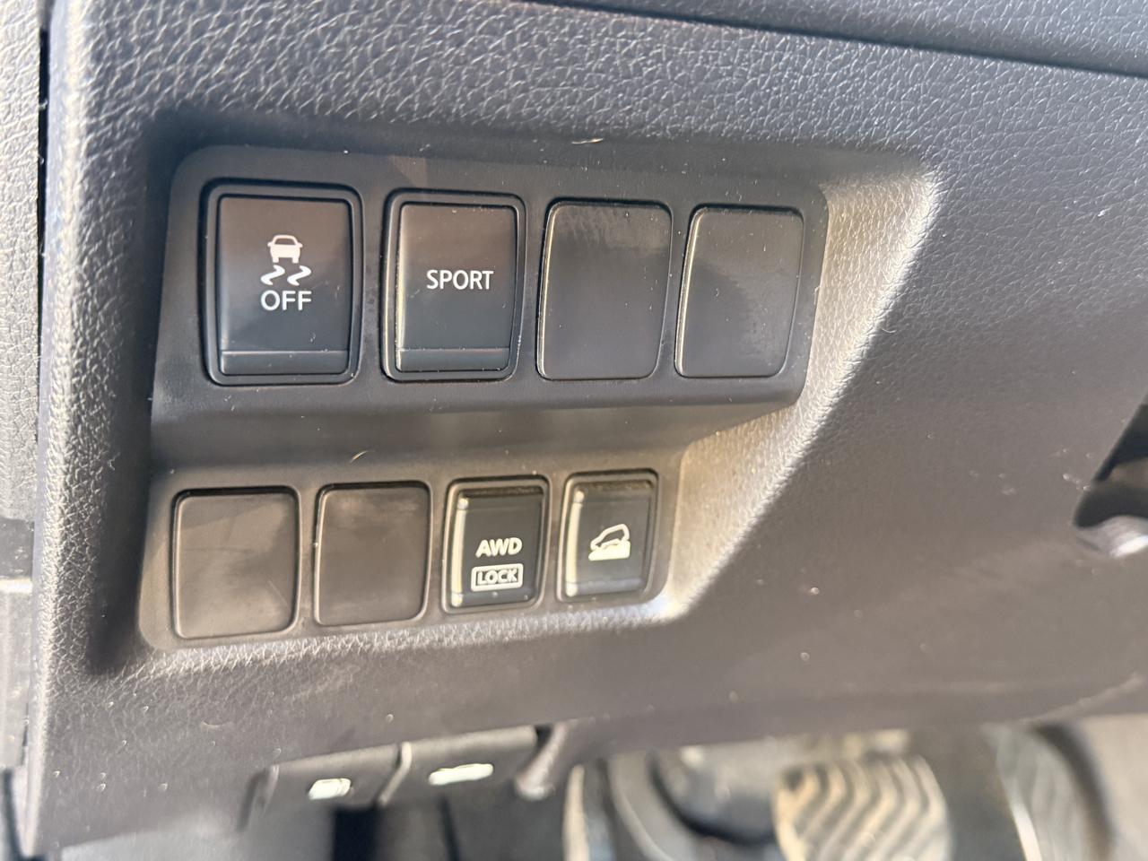 Nissan Rogue S AWD 2014