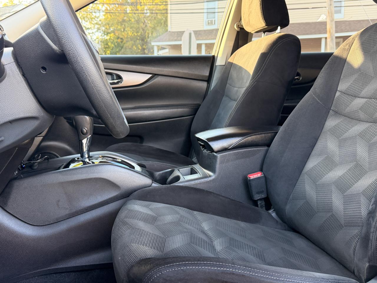 Nissan Rogue S AWD 2014