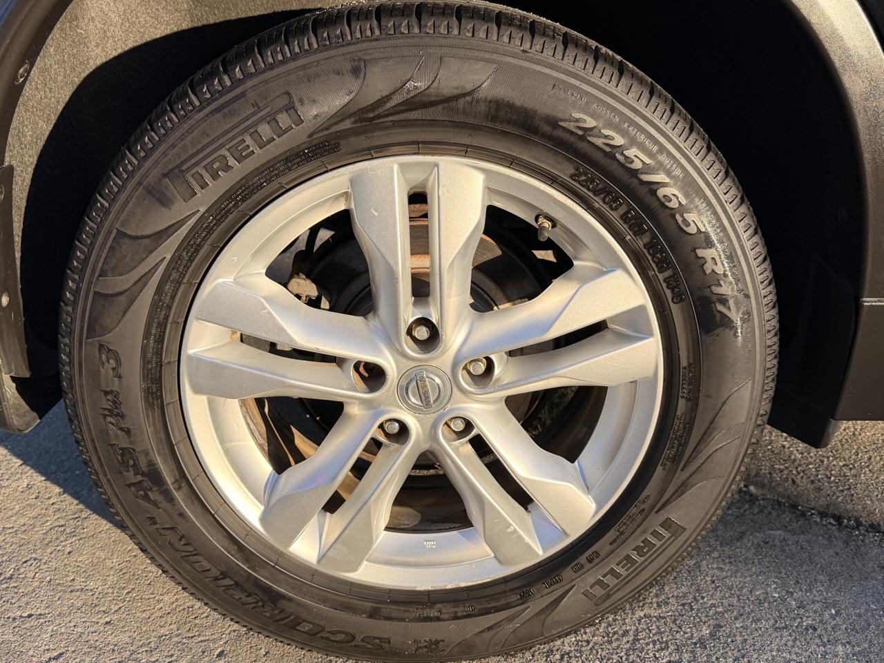 Nissan Rogue S AWD 2014