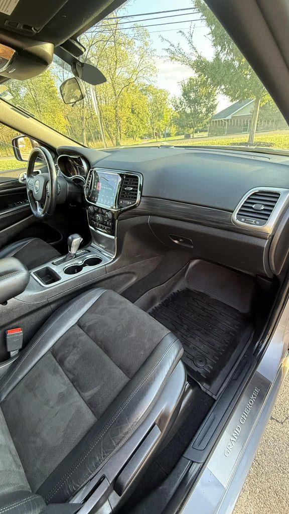 Jeep Grand Cherokee  2021