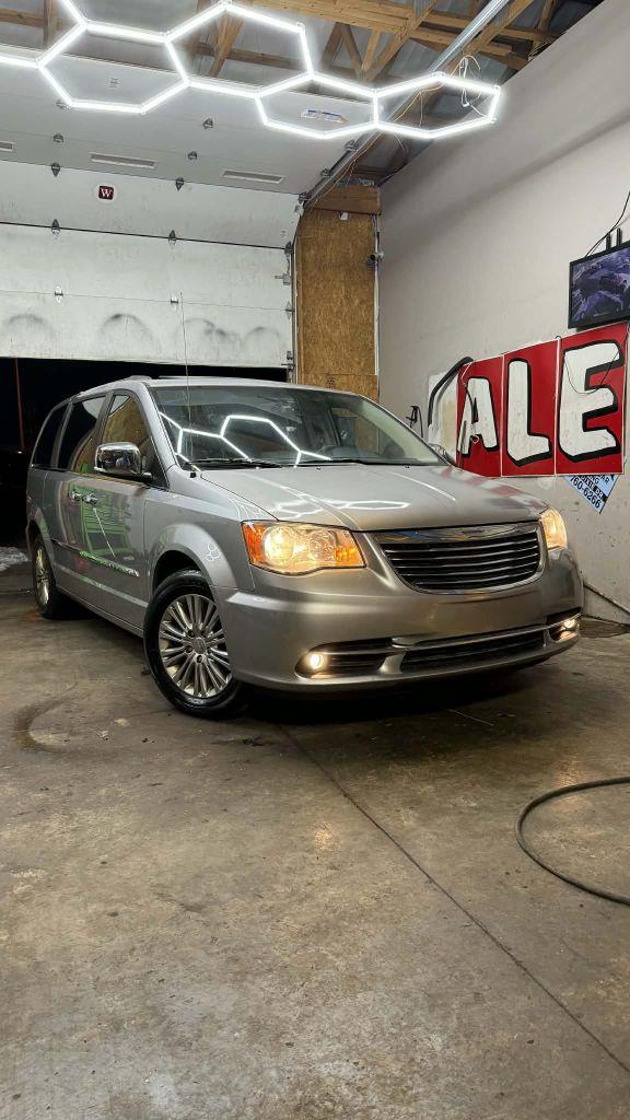 Chrysler Town & Country  2016