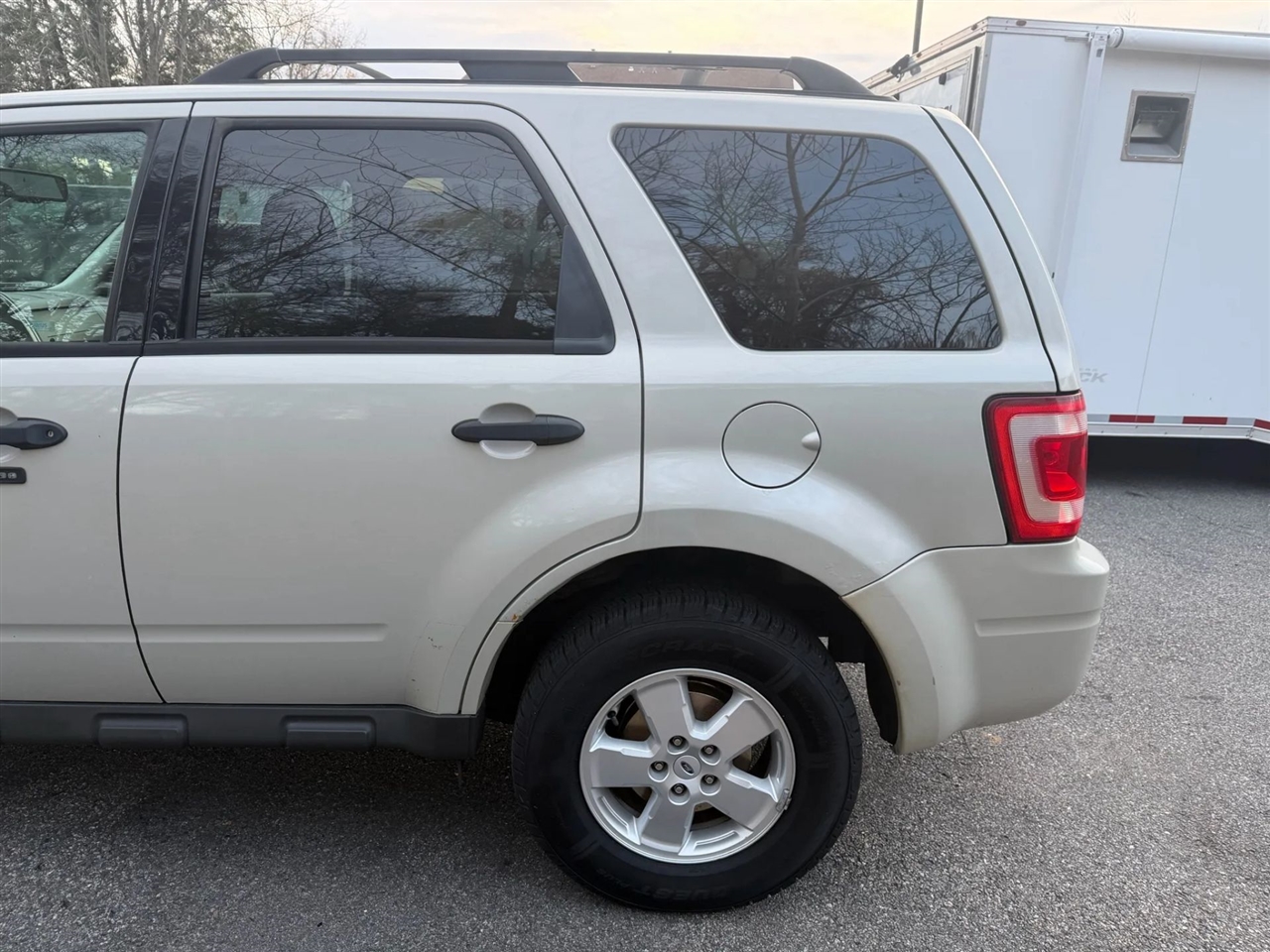 Ford Escape  2009