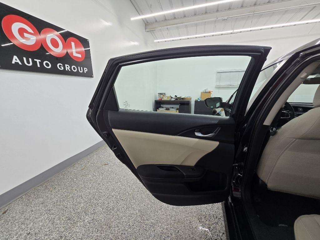 Honda Civic LX Sedan CVT 2017