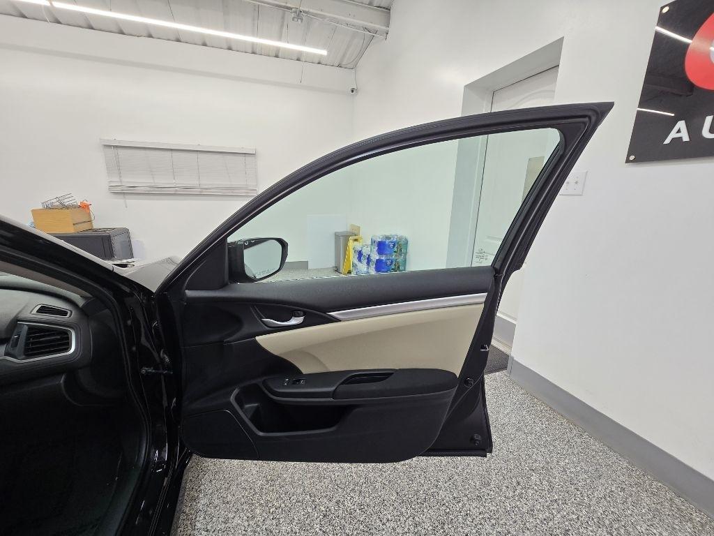 Honda Civic LX Sedan CVT 2017