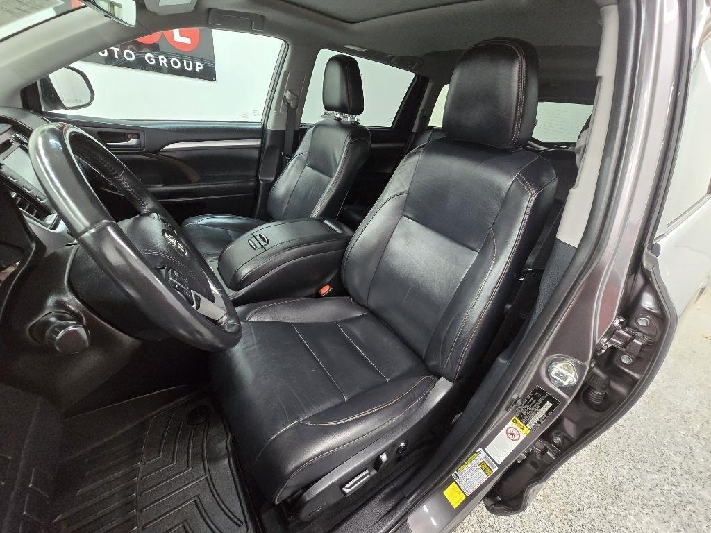 Toyota Highlander XLE AWD V6 2019