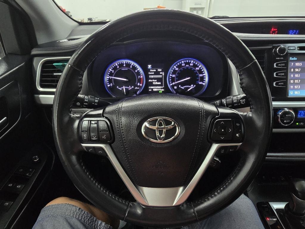 Toyota Highlander XLE AWD V6 2019