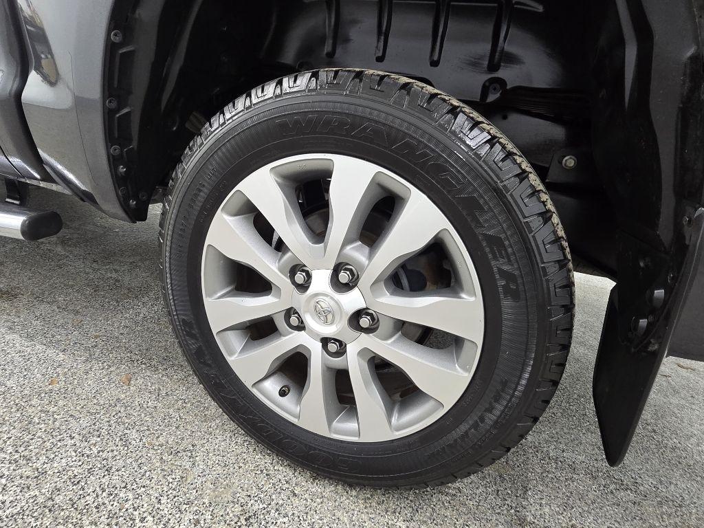 Toyota Tundra Limited 5.7L CrewMax 2WD 2014