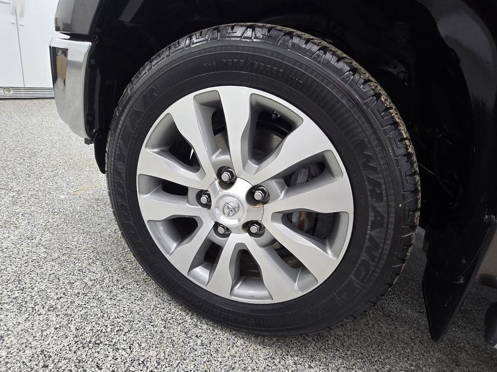Toyota Tundra Limited 5.7L CrewMax 2WD 2014
