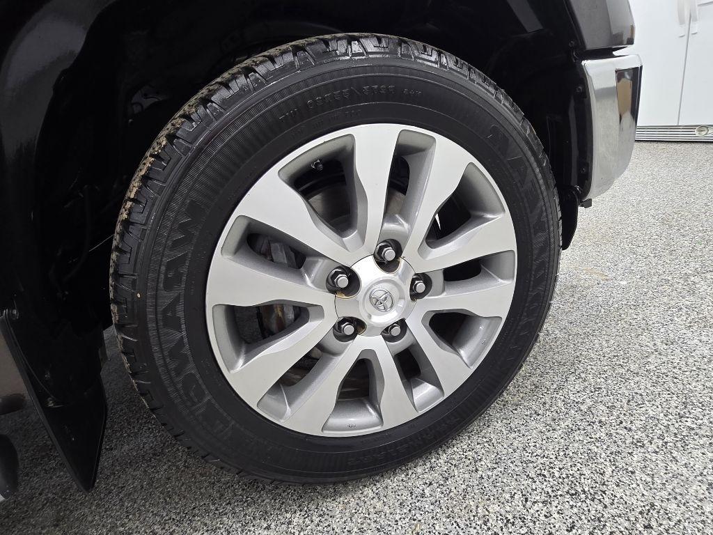 Toyota Tundra Limited 5.7L CrewMax 2WD 2014