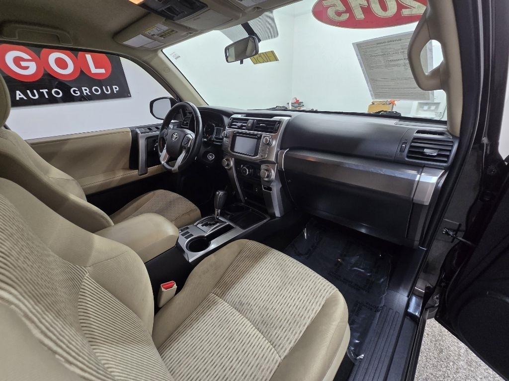 Toyota 4Runner SR5 2WD 2015