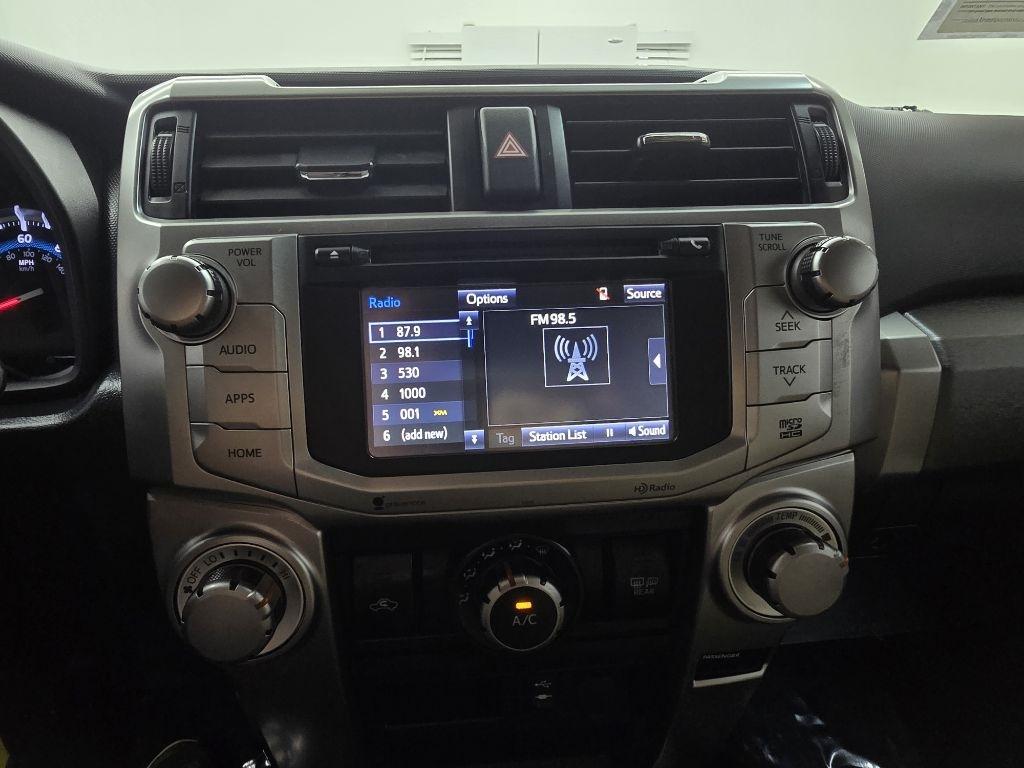 Toyota 4Runner SR5 2WD 2015