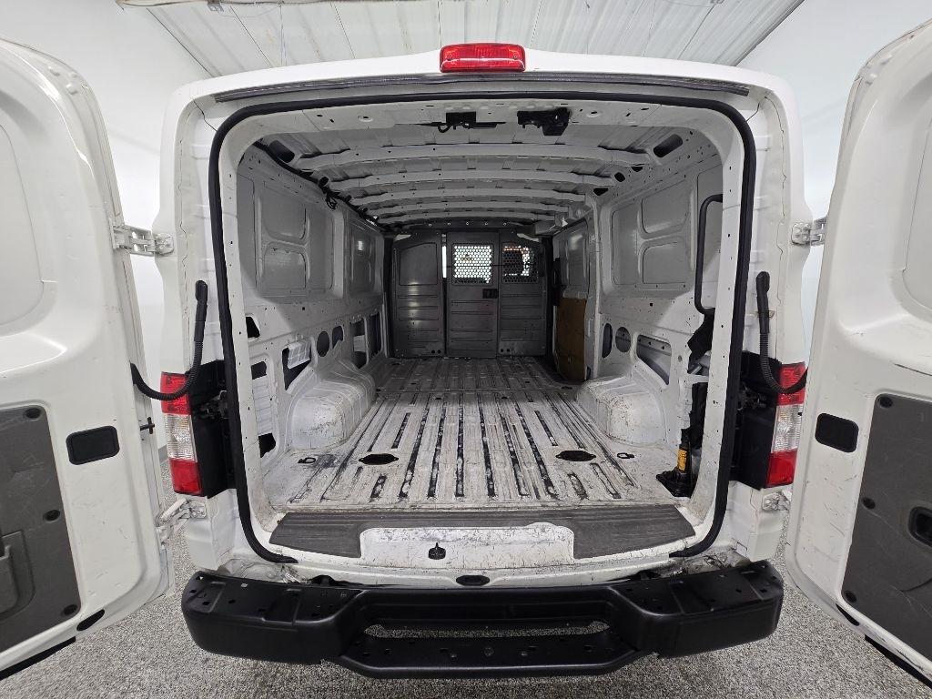 Nissan NV Cargo 2500 HD S V6 2021