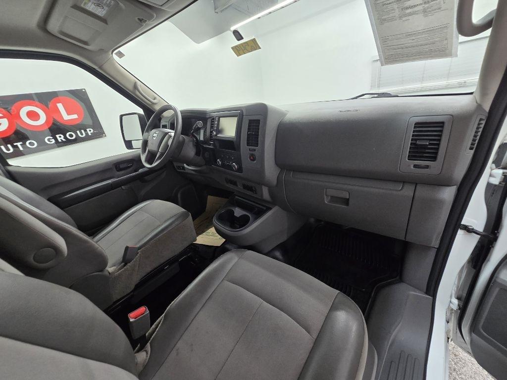 Nissan NV Cargo 2500 HD S V6 2021