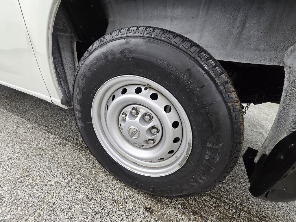 Nissan NV Cargo 2500 HD S V6 2021