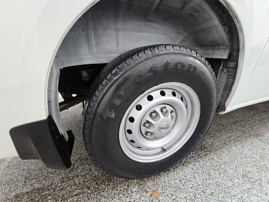 Nissan NV Cargo 2500 HD S V6 2021