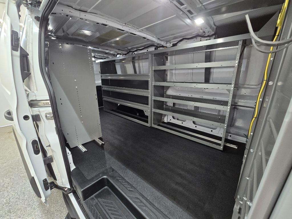 Ford Transit 150 Van Low Roof w/Sliding Pass. 130-in. WB 2023