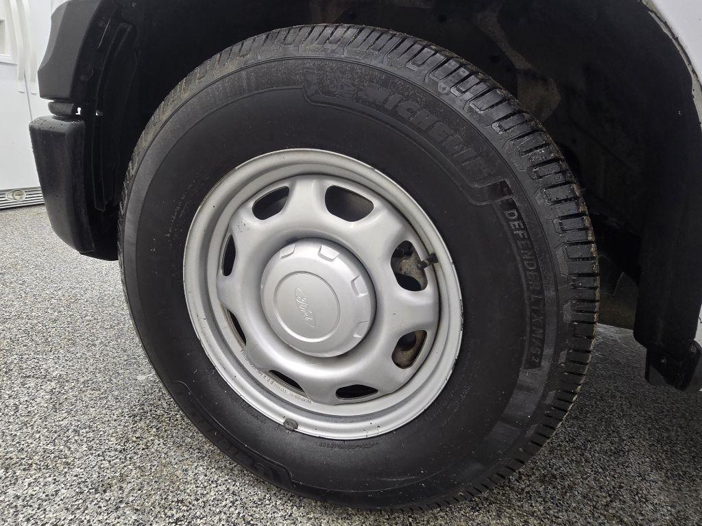 Ford F-150 XL SuperCab Long Box 2WD 2016