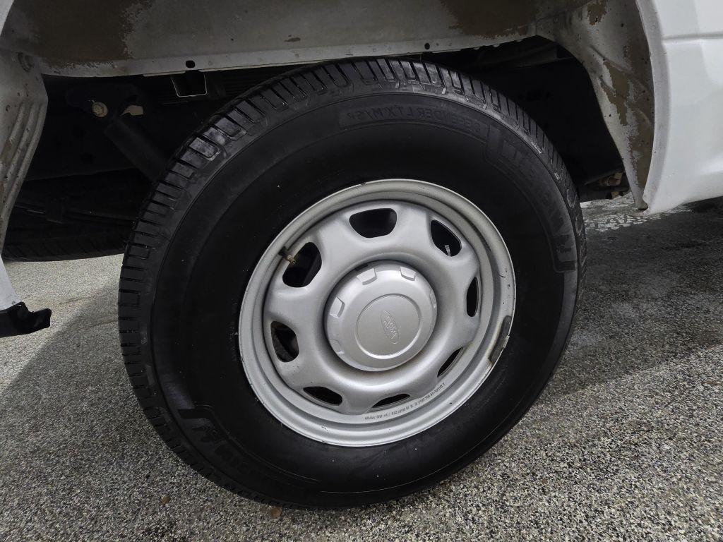 Ford F-150 XL SuperCab Long Box 2WD 2016