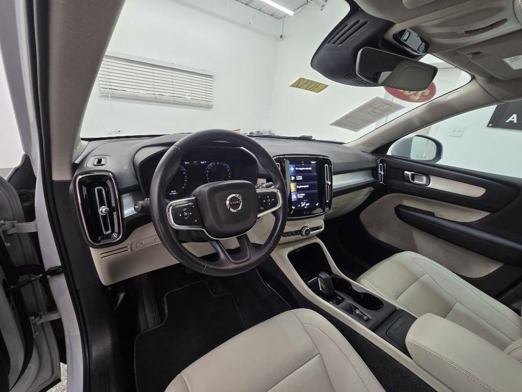 Volvo XC40 T5 Momentum AWD 2021