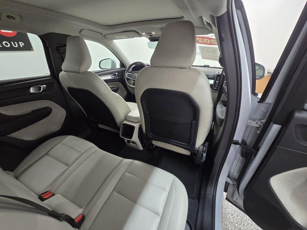 Volvo XC40 T5 Momentum AWD 2021