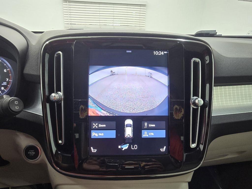 Volvo XC40 T5 Momentum AWD 2021