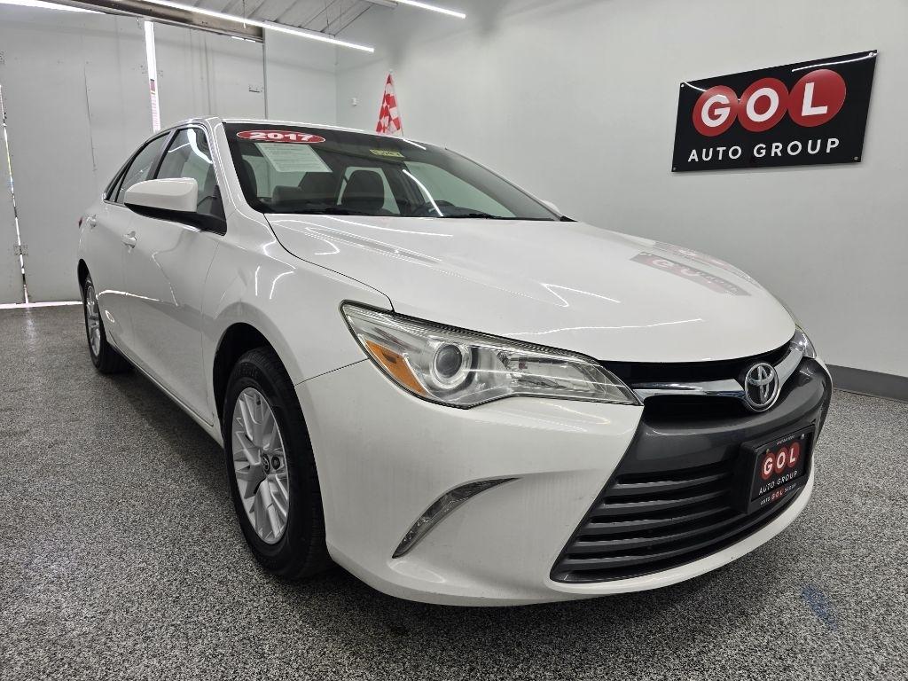 2017 Toyota Camry LE 4D Sedan