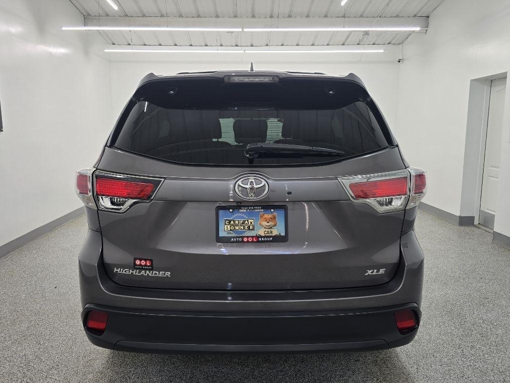 Toyota Highlander XLE FWD V6 2015