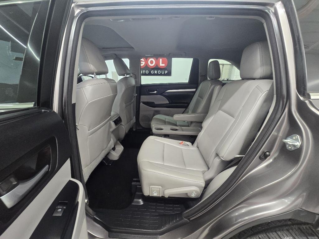 Toyota Highlander XLE FWD V6 2015