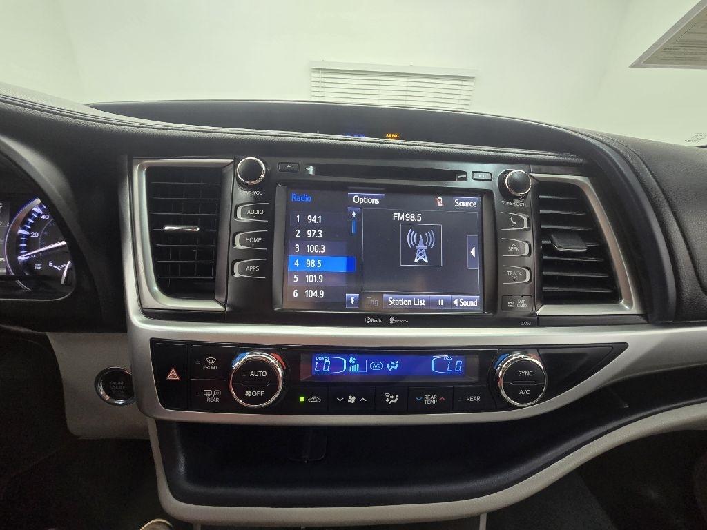 Toyota Highlander XLE FWD V6 2015