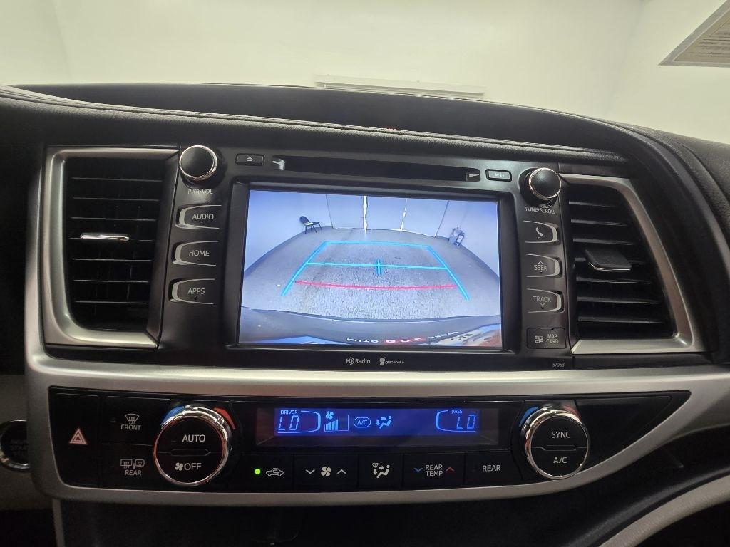 Toyota Highlander XLE FWD V6 2015