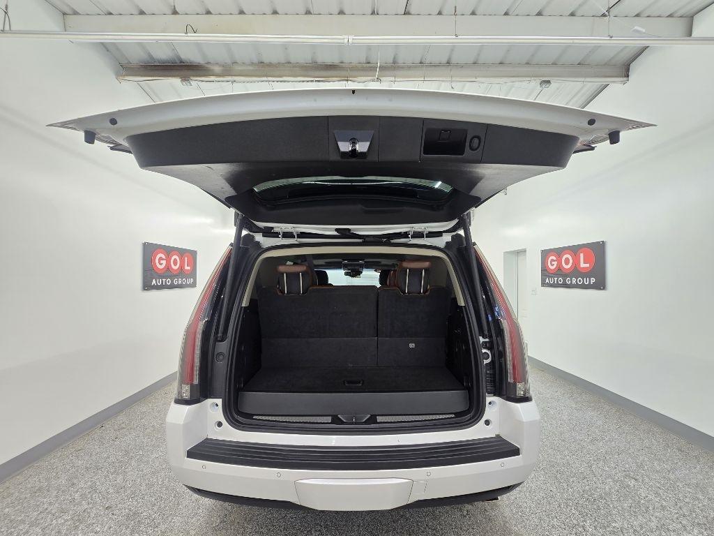 Cadillac Escalade Premium 2WD 2016