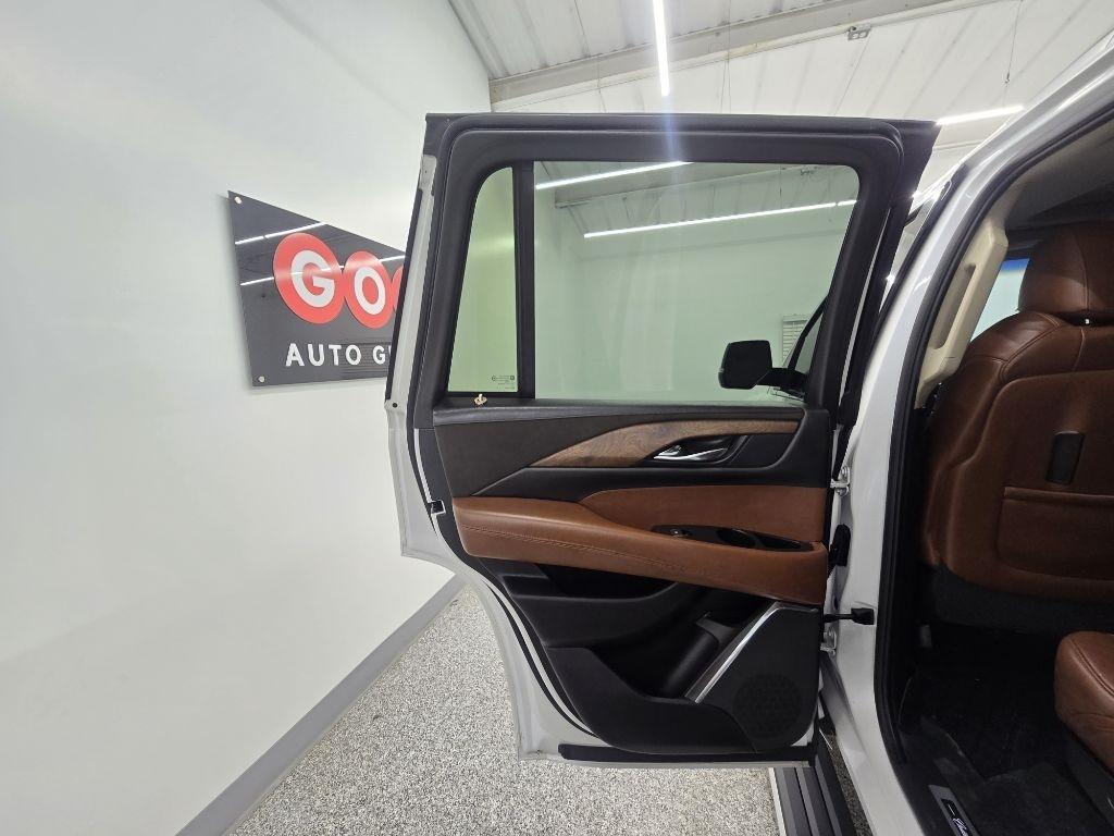 Cadillac Escalade Premium 2WD 2016