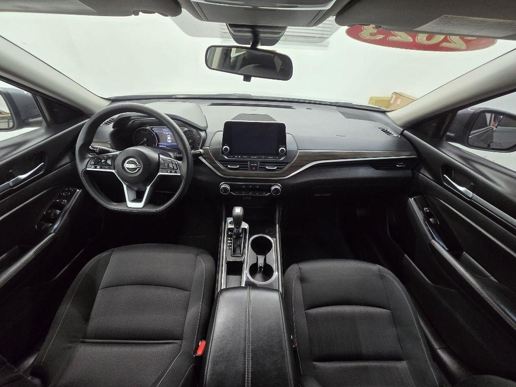 Nissan Altima 2.5 SV 2023