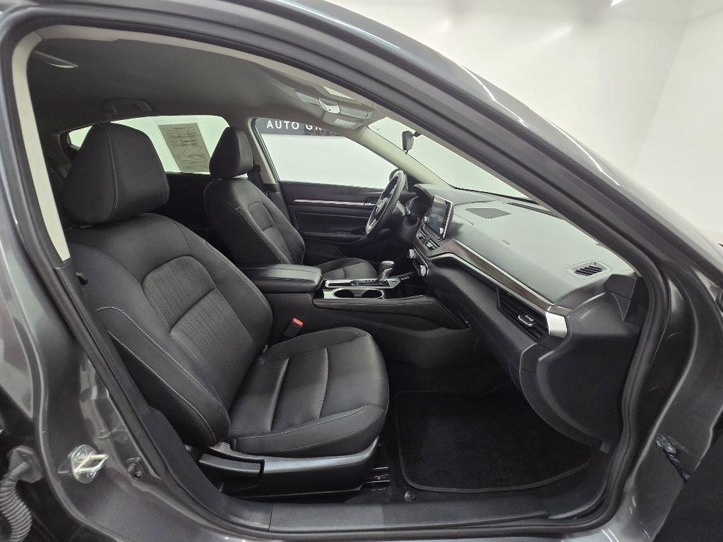 Nissan Altima 2.5 SV 2023