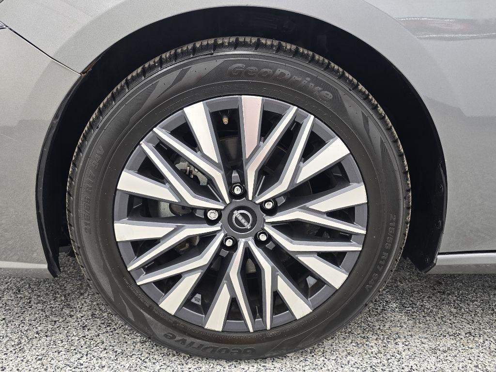 Nissan Altima 2.5 SV 2023