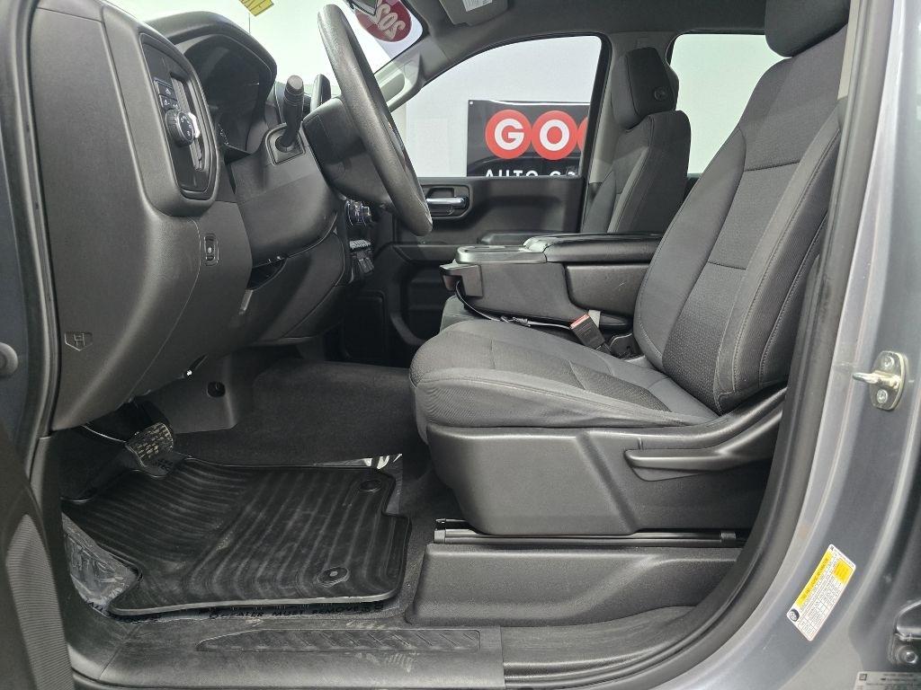 Chevrolet Silverado 1500 Custom Crew Cab Short Box 2WD 2020