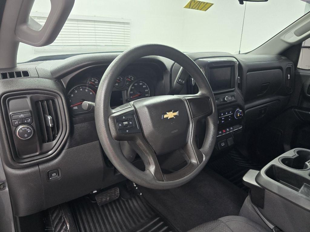 Chevrolet Silverado 1500 Custom Crew Cab Short Box 2WD 2020