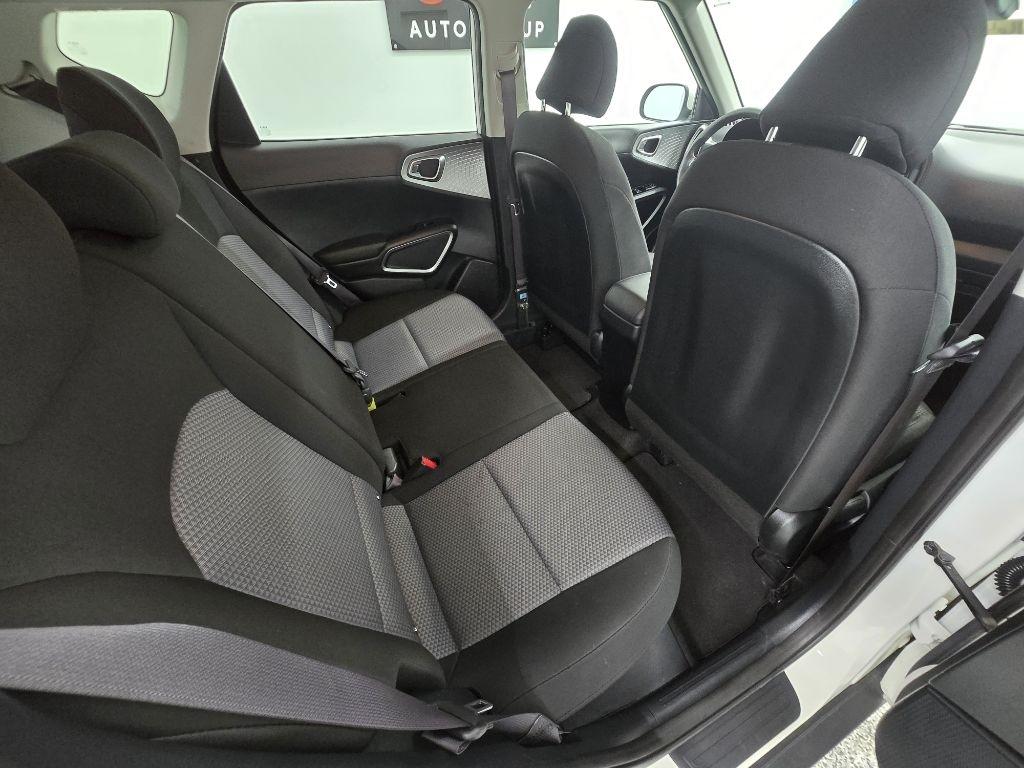 Kia Soul LX CVT 2023