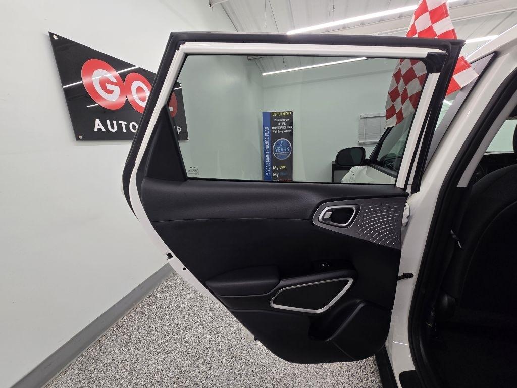 Kia Soul LX CVT 2023