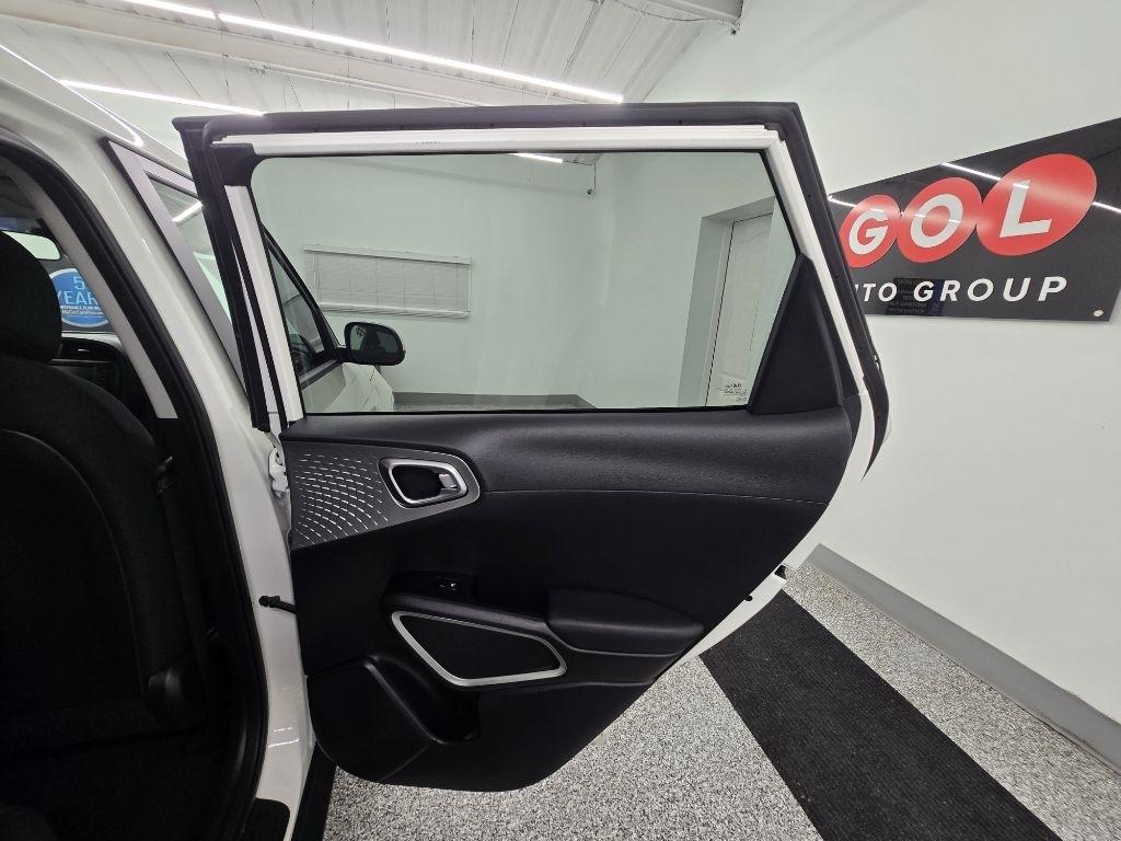 Kia Soul LX CVT 2023