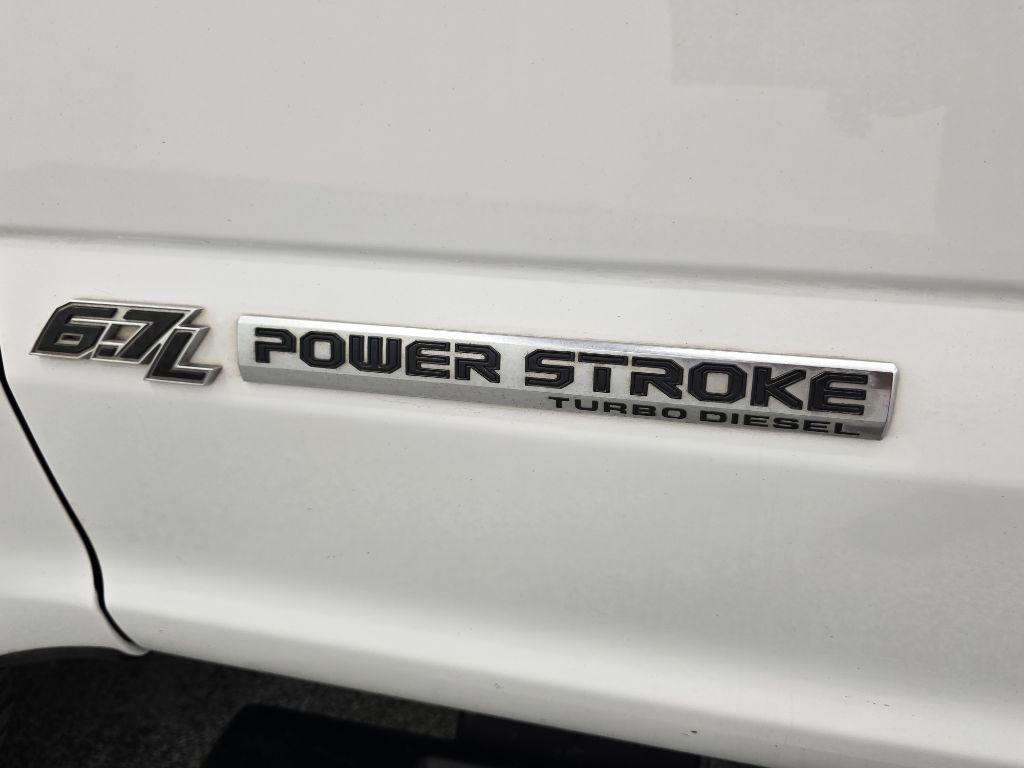 Ford F-250 SD XL Crew Cab 4WD 2022