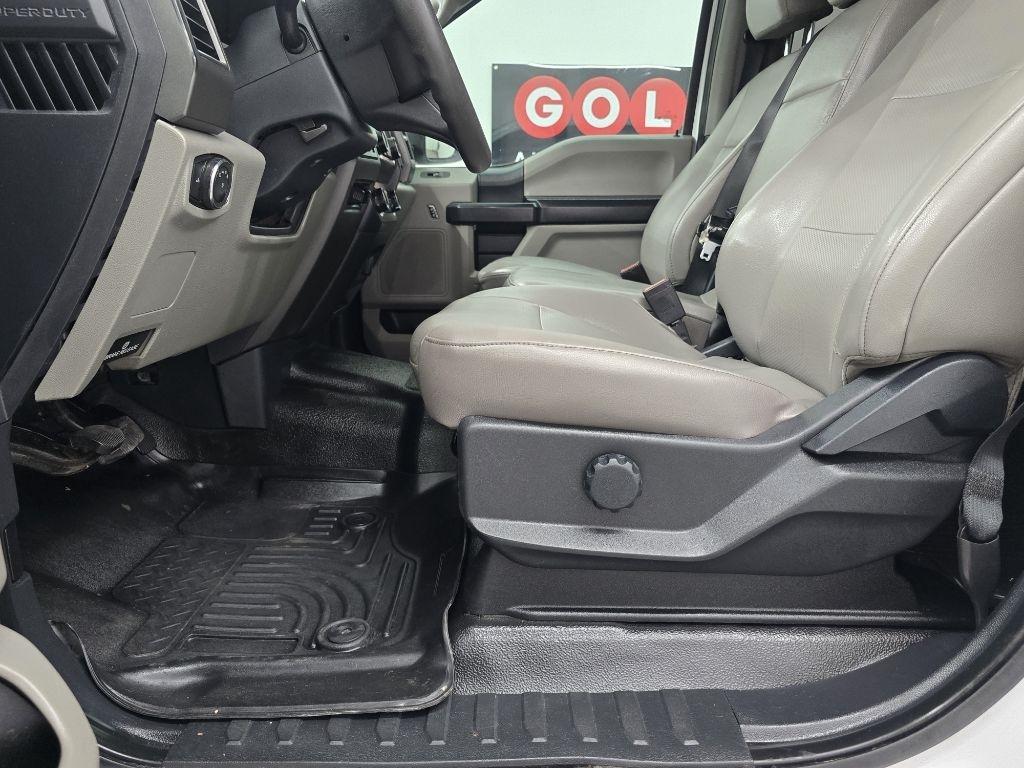 Ford F-250 SD XL Crew Cab 4WD 2022