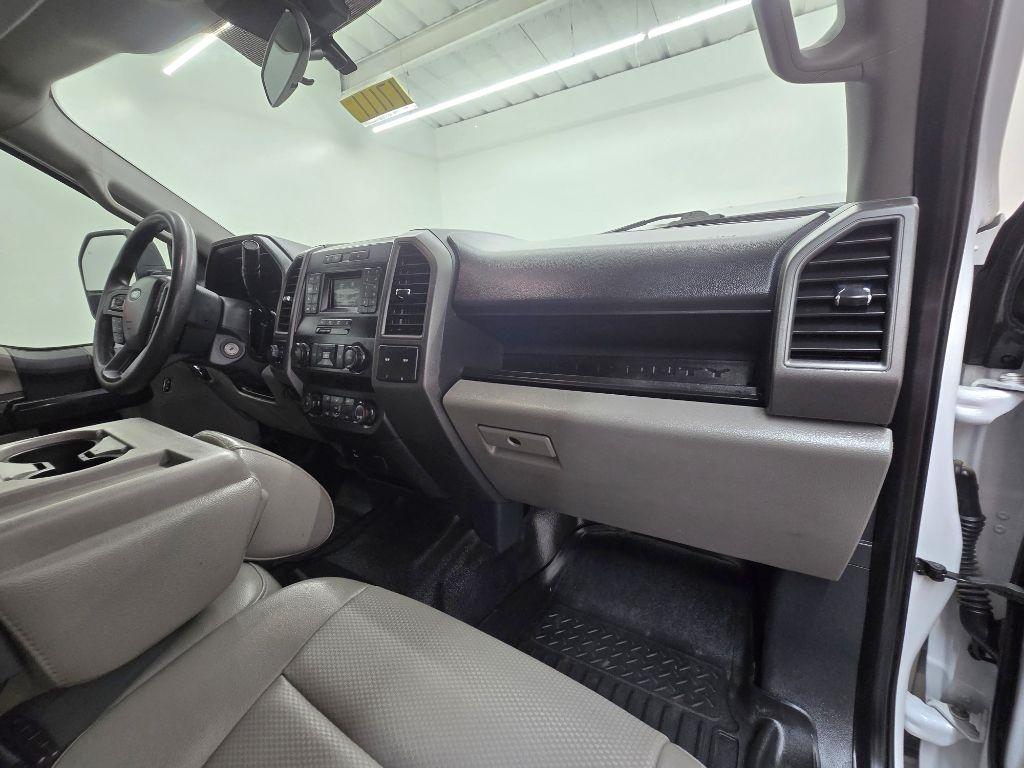 Ford F-250 SD XL Crew Cab 4WD 2022