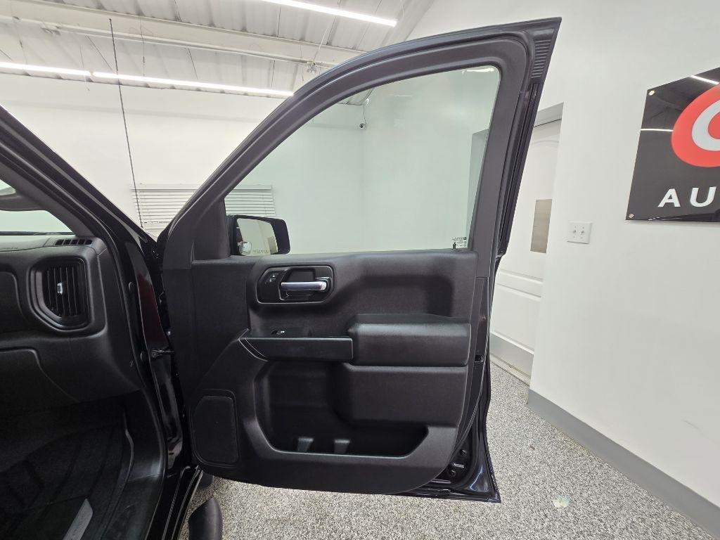Chevrolet Silverado 1500 Custom Crew Cab Short Box 2WD 2021