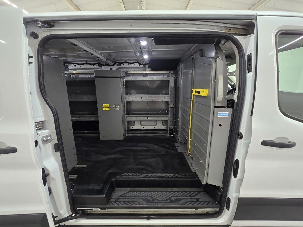 Ford Transit 250 Van Low Roof w/Sliding Pass. 130-in. WB 2020
