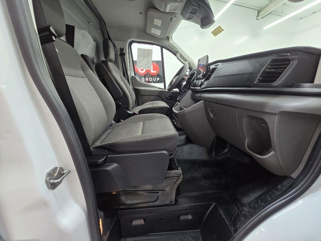 Ford Transit 250 Van Low Roof w/Sliding Pass. 130-in. WB 2020