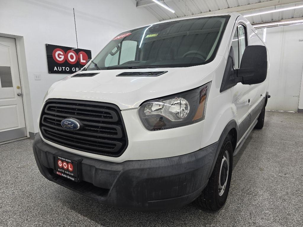 Ford Transit 250 Van Low Roof w/Sliding Pass. 148-in. WB 2017